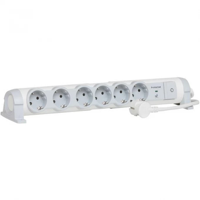 Удлинитель LEGRAND 6X2К+З 1,5м с УЗИП 694656 Удлинитель LEGRAND 6X2К+З 1,5м с УЗИП 694656